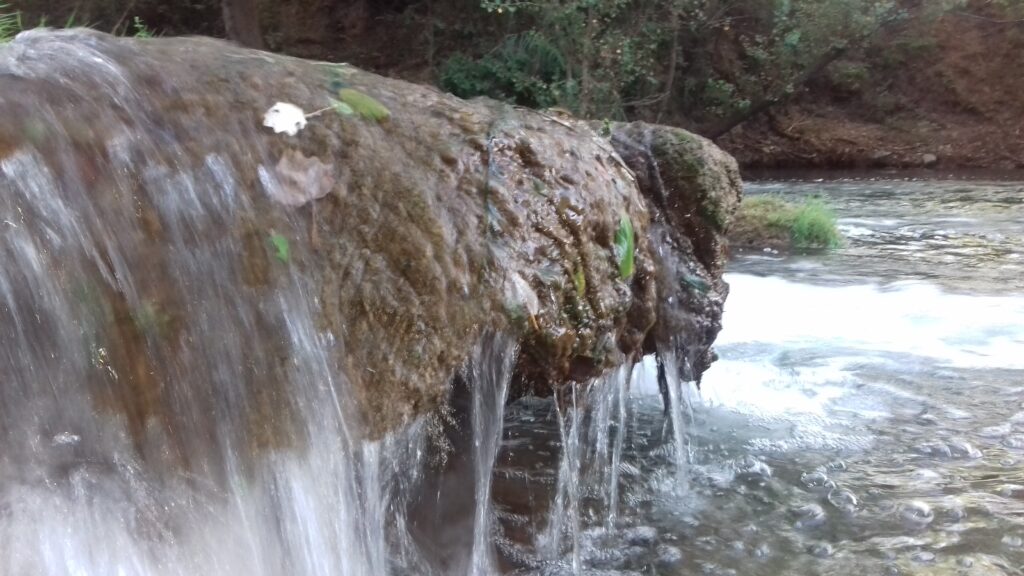 Ein kleiner Wasserfall